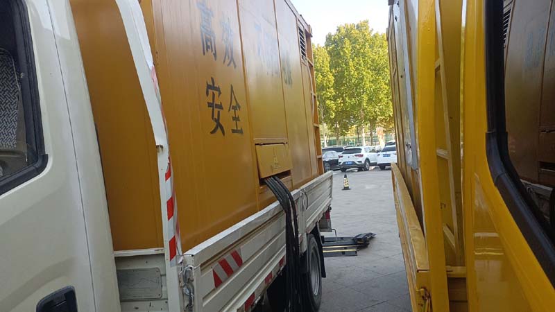 凤庆如何判断柴油发电机组和UPS电源的切换时间是否符合要求？