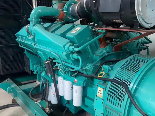 凤庆更换100kW柴油发电机组机油时，需要注意哪些事项？